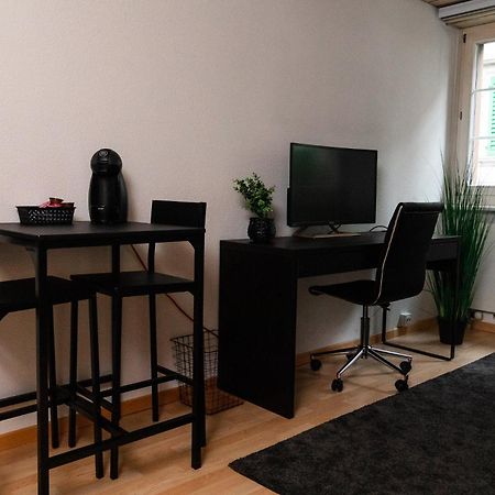 Citycenter Apartment With Parking Люцерн Экстерьер фото